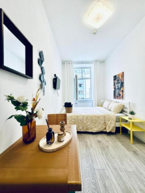 Cozy Studio Apt, 15-Min Drive to Schönbrunn